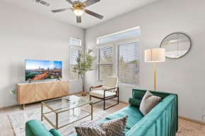 Spacious 2BR King Bed Suites Close to Downtown and Airport